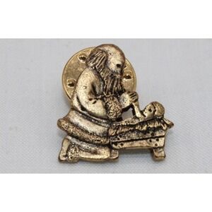VTG Kneeling Santa and Baby Jesus Lapel Tac Pin Religious Christmas Holiday
